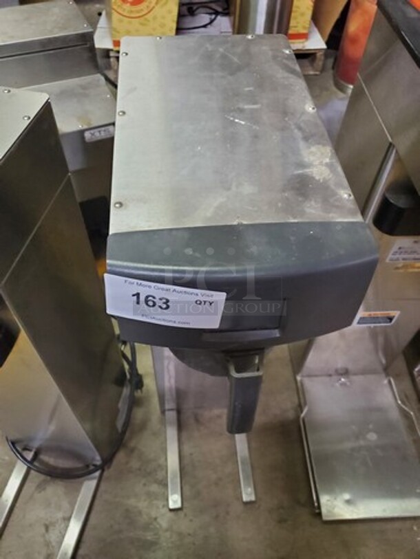 Fetco TBS-2121 SINGLE 3.5 Gallon Iced Tea Brewer W/ tea dispenser- 120V - Image 2 of 5