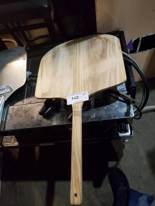 Wooden Pizza Peel - Image 1 of 1