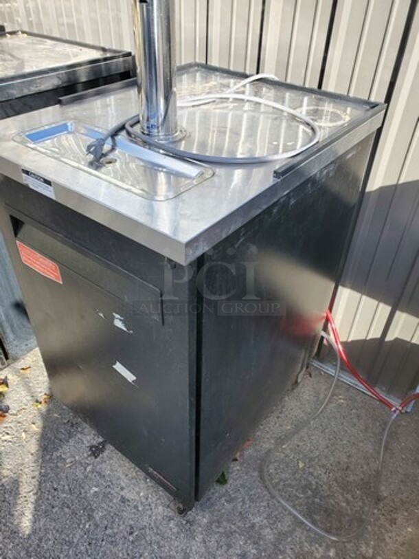 Turbo Air TBD-1SB Beer Dispenser
110 - 120 V
1 PH - Image 6 of 6