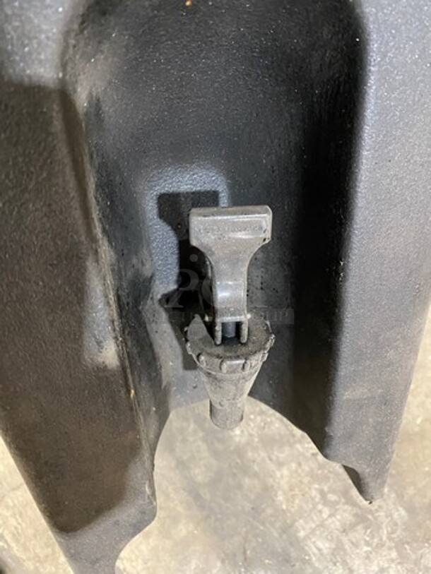 Cambro Insulated Beverage Dispenser/ Holder! With Side Handles! With Lid! - Image 5 of 5