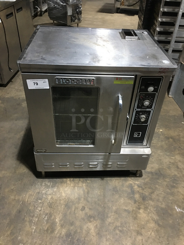 Amazing! Blodgett Single Door Natural Gas Powered Half Sized Commercial Convection Oven! With View Through Door! With Metal Oven Racks! All Stainless Steel! On Legs!