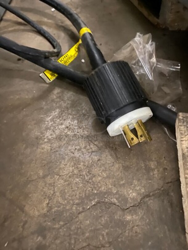 Master Bilt Commercial 2 Door Reach In Freezer Merchandiser! With View Through Doors! Poly Coated Racks! Model: BLG48HD SN: JU463604 115V 60HZ 1 Phase - Image 9 of 9