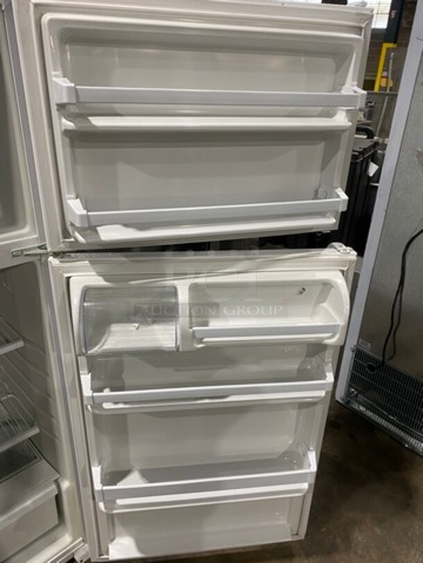 Whirlpool Half Cooler Half Freezer Combo Unit! Model: W4TXNWFWQ03 SN: VS24447171 115V 60HZ 1 Phase - Image 8 of 9