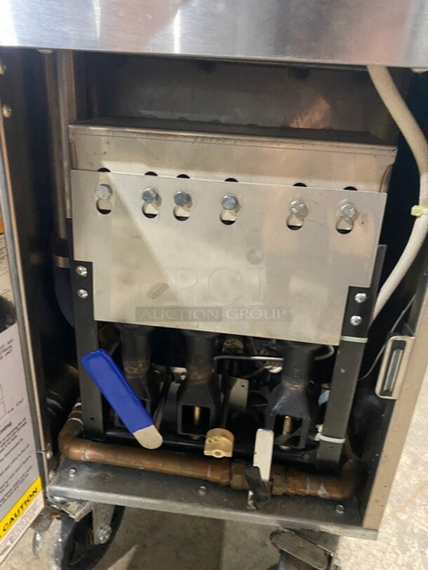 Nice! Imperial! Natural Gas Powered All Stainless Steel Pasta Cooker! On Wheels!  Model IRT-14-G-BM Serial 04256821!  - Image 5 of 8