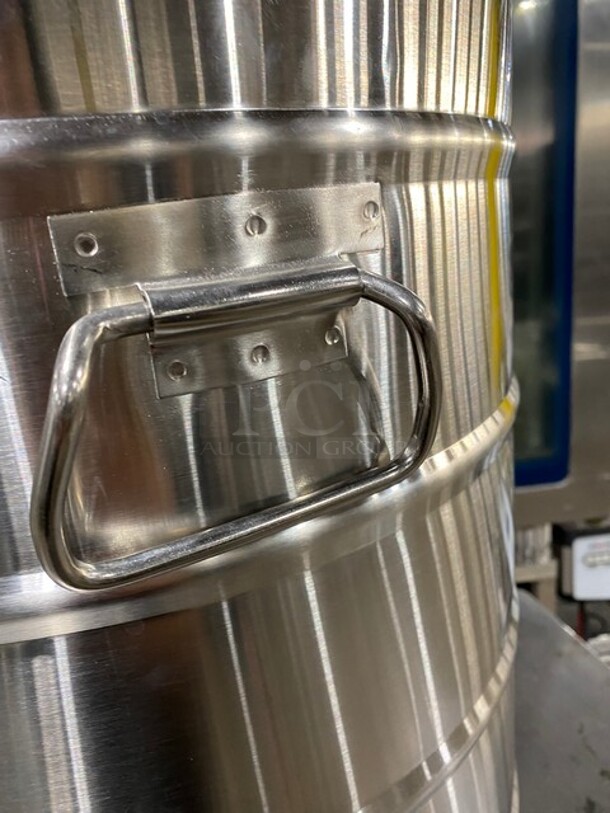 Super Chef Commercial Countertop Insulated Hot Or Cold Beverage Dispenser! Solid Stainless Steel! Model: MIL10 - Image 7 of 8