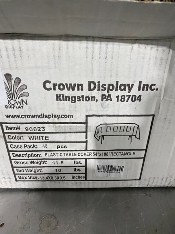 Crown Display! White Table Cloth! - Image 4 of 6