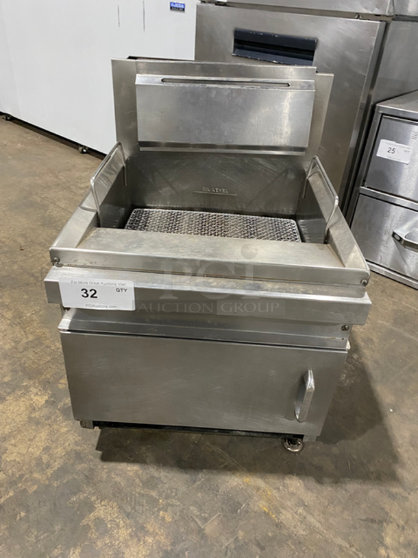 Commercial Countertop Natural Gas Powered Deep Fat Fryer! With Backsplash! All Stainless Steel! On Legs!