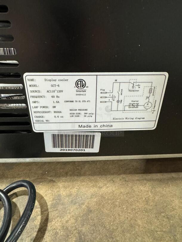 BRAND NEW IN BOX! GCT-6 Metal Commercial Mini Display Cooler Merchandiser. Working And Removed! - Image 11 of 12