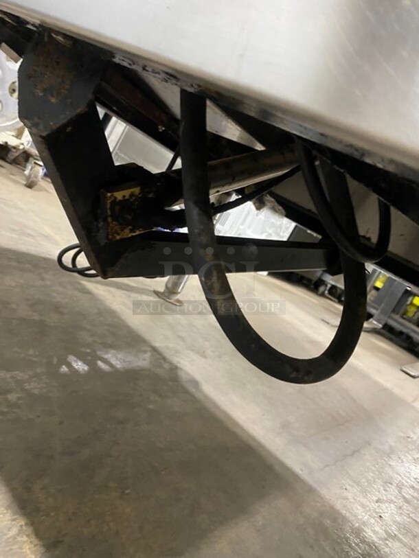 Cleveland All Stainless Steel Natural Gas powered Tilt Skillet/Braising Pan! On legs! - Image 7 of 7