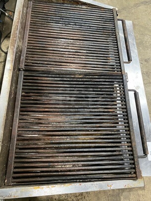 Commercial Countertop Natural Gas Powered Char Broiler Grill! With Back And Side Splashes! All Stainless Steel! - Image 5 of 8