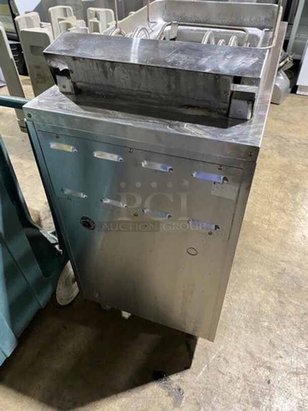 Toastmaster Electric Powered Pasta Cooker! With Single Drawer Space Underneath! All Stainless Steel! On Legs! - Image 4 of 9