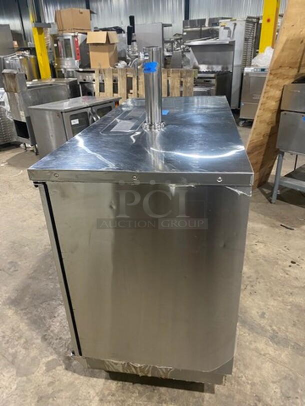 LATE MODEL 2018! ATOSA All Stainless Steel Dual Tower 4  Tap Beer Kegerator! On Casters!  Model MKC58 Serial MKC58AUS100318091600C40018 115V/60Hz/1 Phase  - Image 3 of 10
