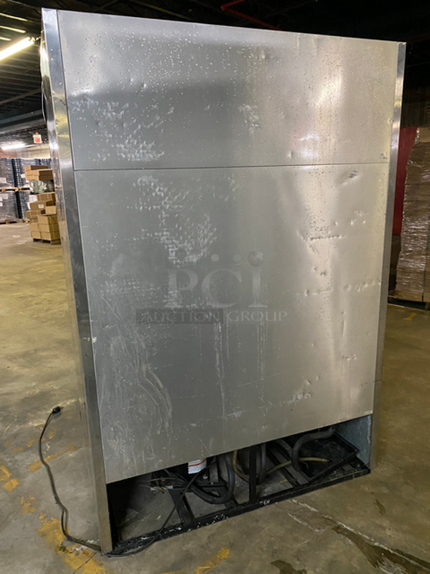 True Commercial 2 Door Reach In Refrigerator! With Poly Coated Racks! All Stainless Steel! Model: TS49 SN: 11637158 115V 60HZ 1 Phase - Image 4 of 9