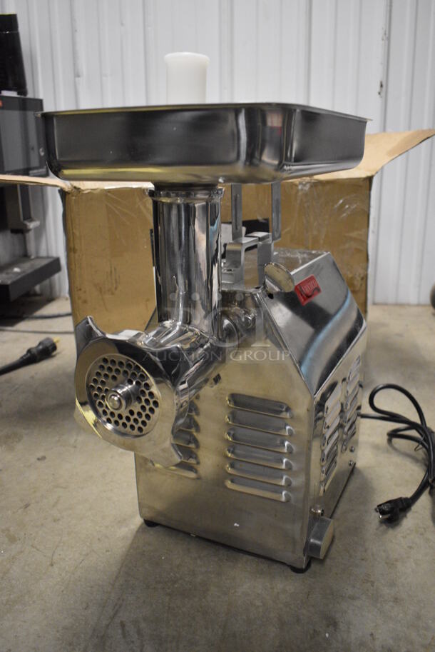 BRAND NEW SCRATCH AND DENT! Avantco Model MG22 Stainless Steel Commercial Countertop #22 Meat Grinder w/ Tray. 110 Volts, 1 Phase. 10x17.5x20 - Image 3 of 6