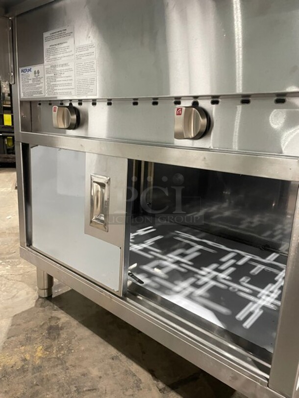 NEW! Scratch-N-Dent! Prepline Natural Gas Powered 2 Pan Sealed Well Hot Food Steam Table! With Sliding Door Enclosed Base! All Stainless Steel! On Legs! Model: GSTC30-2S SN: 2303202305120001! - Image 5 of 9