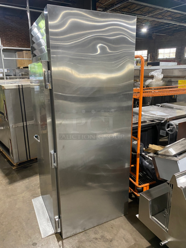 NICE! Traulsen Commercial Single Door Reach In Refrigerator! Solid Stainless Steel! Model: RRI132LRIFHS SN: T988680G00! Not Tested!  115V 60HZ 1 Phase - Image 2 of 9