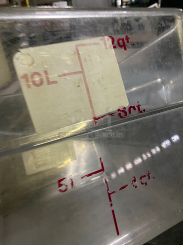 Cambro Clear Poly 12Qt Food Container! - Image 4 of 5