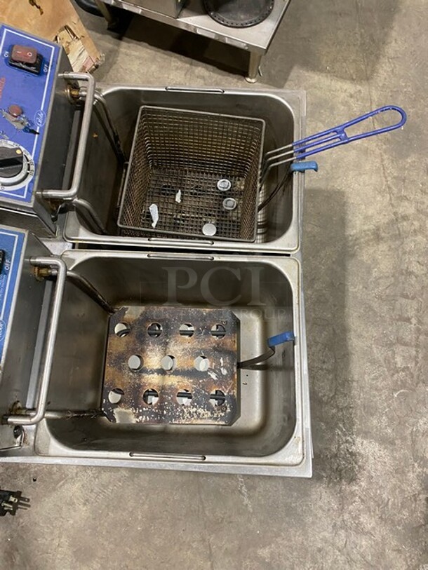 Globe Commercial Countertop Electric Powered Dual Bay Deep Fat Fryer! With Single Frying Basket! All Stainless Steel! Model PF32E! 208/240V! - Image 6 of 8