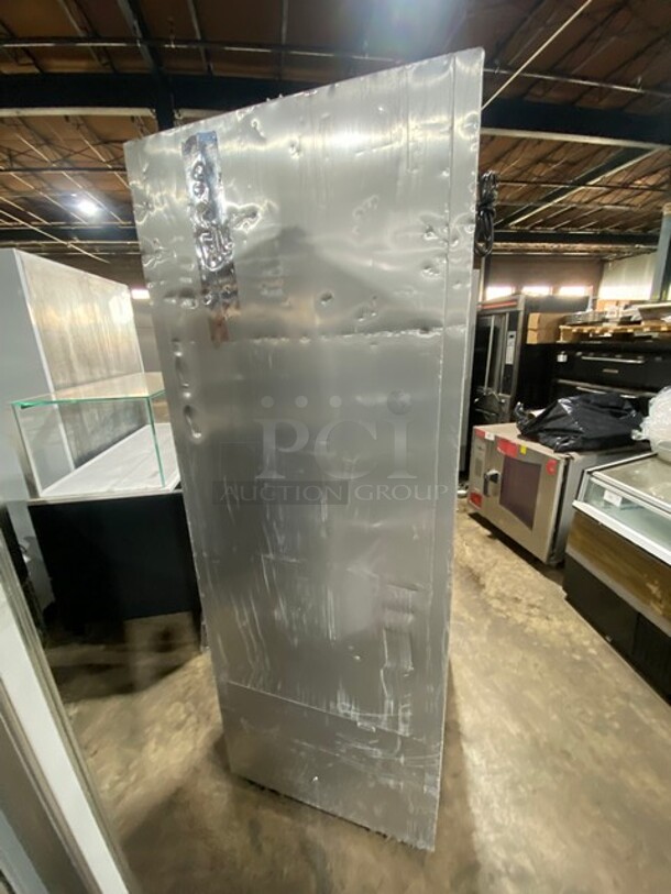 True Commercial Single Door Reach In Refrigerator! All Stainless Steel! With Poly Coated Racks! 115V 1 Phase! Model: TG1R-1S SN: STAR257006! - Image 4 of 9