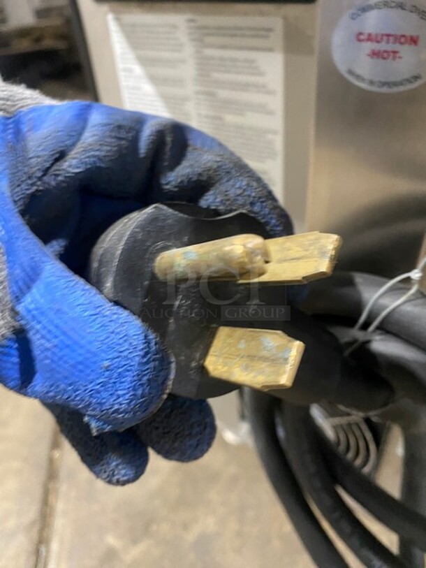 WOW! Like NEW! Late Model 2021! Turbo Chef SOTA Chipotle Style Commercial Electric Powered Countertop VENTLESS Rapid Cook Turbo Oven! COOK PRESS EDITION! On Legs! 208/240V 1 Phase! Model: NGO SN: NGO1D43642! - Image 9 of 9