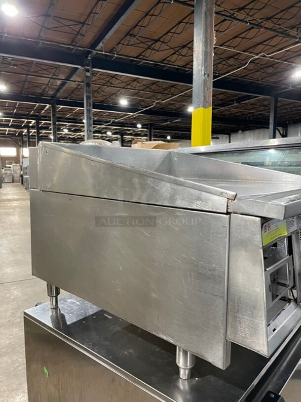 Keating Commercial Natural Gas Powered Countertop Mirror Shine Flat Griddle! All Stainless Steel! On Legs! Model: 24X30 SN: GG47067!  - Image 2 of 9
