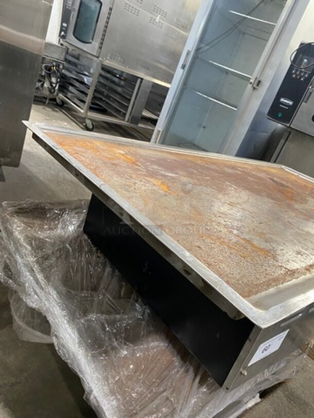 NEVER USED! NEW! OUT OF BOX! Garland Electric Powered Drop In Teppanyaki Plancha Grill! Thermostatic Control! Model: E223648GMX SN: 1110100101255 208V - Image 2 of 8