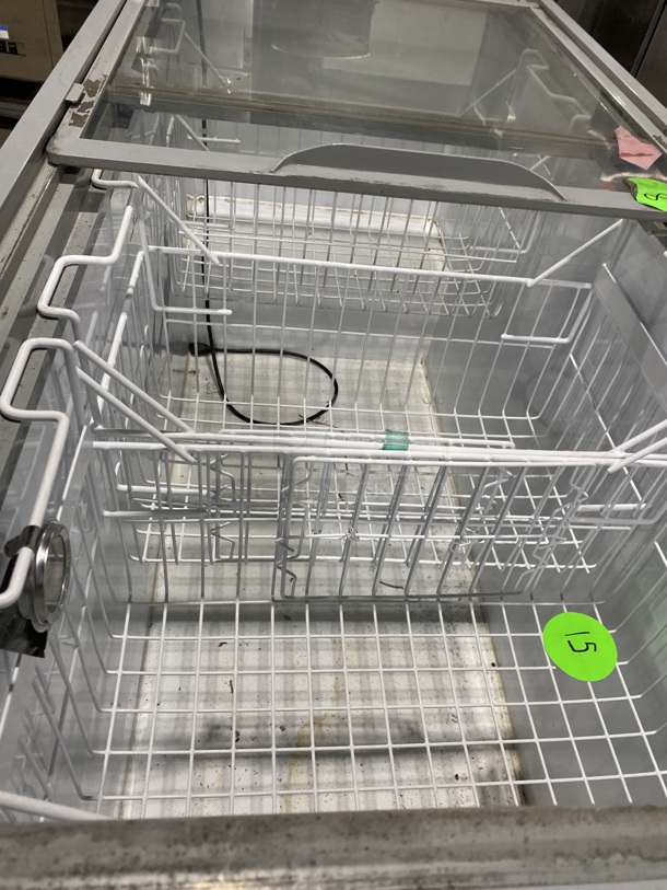 Kelvinator Commercial  Ice Cream Dipping/Display Freezer! MODEL: KCNF140WH SN:33170 115V! Working When Removed! ON Casters! - Image 5 of 7