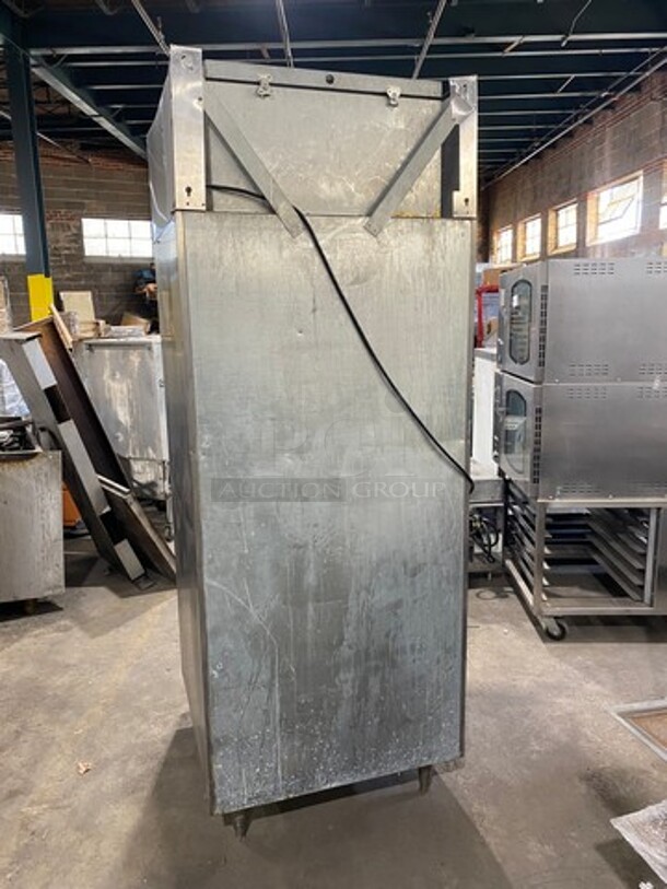 Victory Commercial Single Door Refrigerated Dough Retarder! Can Fit Roll In Rack! All Stainless Steel! On Legs! RACK NOT INCLUDED! Model: RS1DS7EW SN: B0381930 115V 60HZ 1 Phase - Image 4 of 9