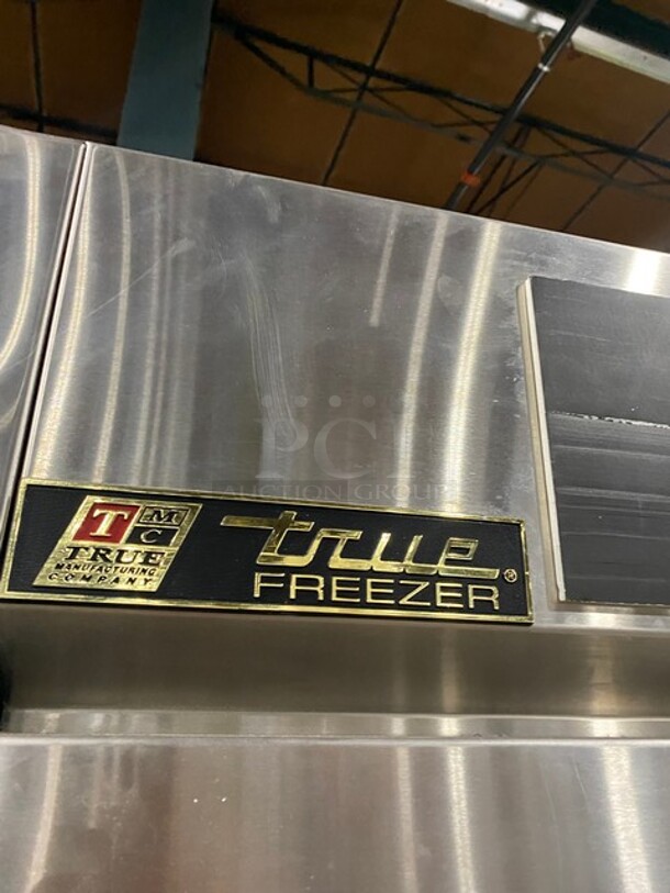 True 2 Door Reach In Cooler Merchandiser! With View Through Doors! With Poly Coated Racks! Model: TA2F2G 208-230V 1PH - Image 8 of 9