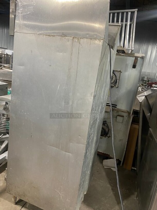 Continental Commercial Single Door Reach In Freezer! All Stainless Steel! MODEL DL1FE SN:14551455 115V 1PH - Image 4 of 8