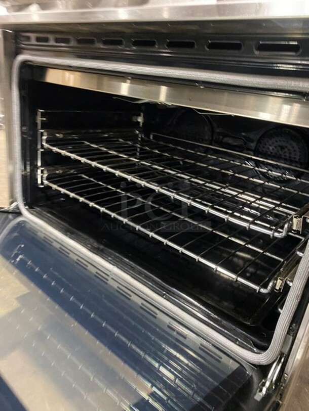 Zline Commercial Gas Powered 4 Burner Stove! With Oven Underneath! Stainless Steel! On Legs! MODEL RG30 SN:20062976049 120V  - Image 6 of 10
