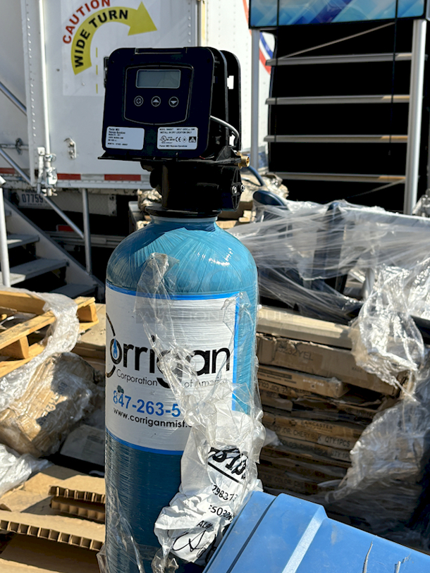 BRAND NEW SCRATCH & DENT! Corrigan FS032 Water Softener System - 21 GPM, 32,000 Grain Capacity. Top Of The Unit Is Smashed & Broken.  - Image 2 of 3