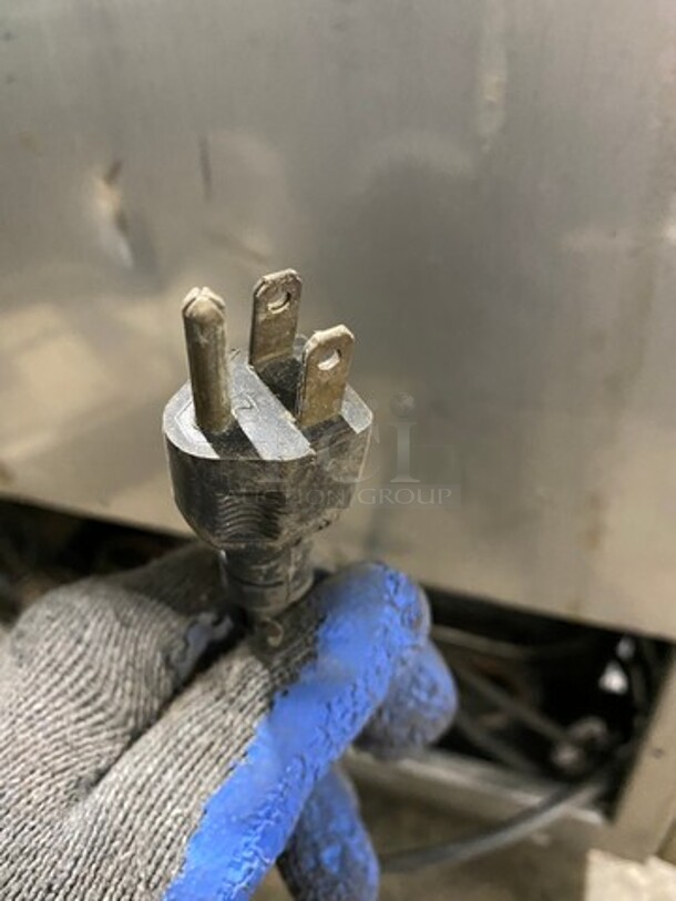 Beca Commercial Undercounter Glass Chiller! All Stainless Steel! On Legs! Model: BGFS124 SN: 00003123 115V - Image 6 of 9