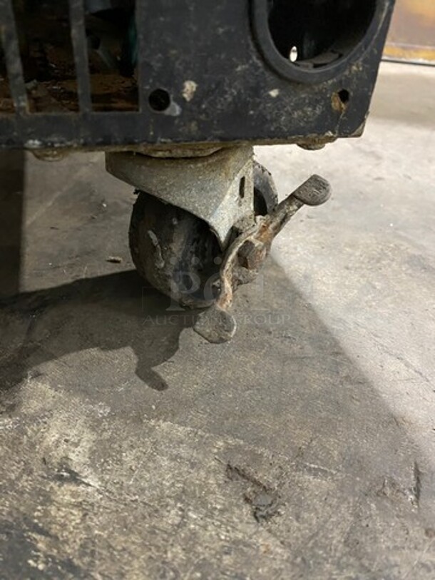 Perlick Commercial Single Door Beer Bottle Cooler! With Top Sliding Door! Solid Stainless Steel! Model: 8340UL 115V 60HZ 1 Phase - Image 8 of 9