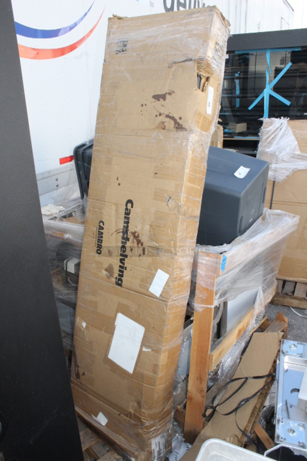 BRAND NEW SCRATCH & DENT! Cambro CPU184872V5480 Camshelving® Premium Shelving Unit with 5 Vented Shelves 18" x 48" x 72", Speckled Gray. Packaging is damaged. - Image 4 of 5