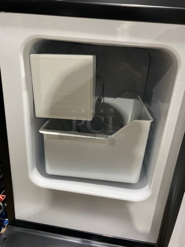 NEW! OUT OF THE BOX! SCRATCH-N-DENT! Whynter Undercounter Built In Ice Maker! 12LB Ice Capacity! All Stainless Steel! Model: UIM155 115V - Image 6 of 9