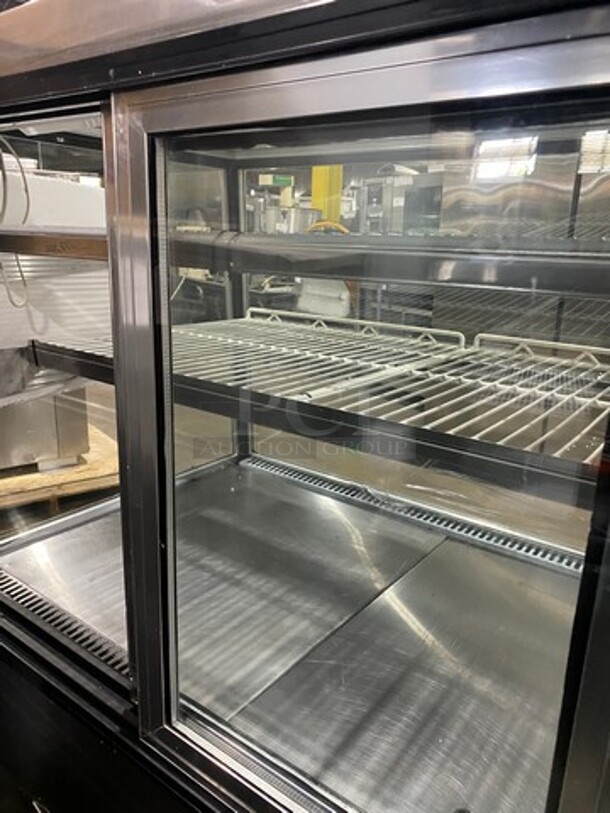 2011 Leader Commercial Refrigerated Deli/ Bakery Display Case Merchandiser! With Straight Front Glass! With Rear Access Doors! Stainless Steel Outline! Model: HBK48SC SN: PU08S0804A 115V 60HZ 1 Phase - Image 5 of 8