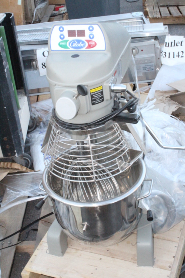 BRAND NEW SCRATCH & DENT! Globe SP20 20 Qt. Planetary Stand Mixer with Guard & Standard Accessories - 120V, 1/2 hp

 - Image 2 of 10