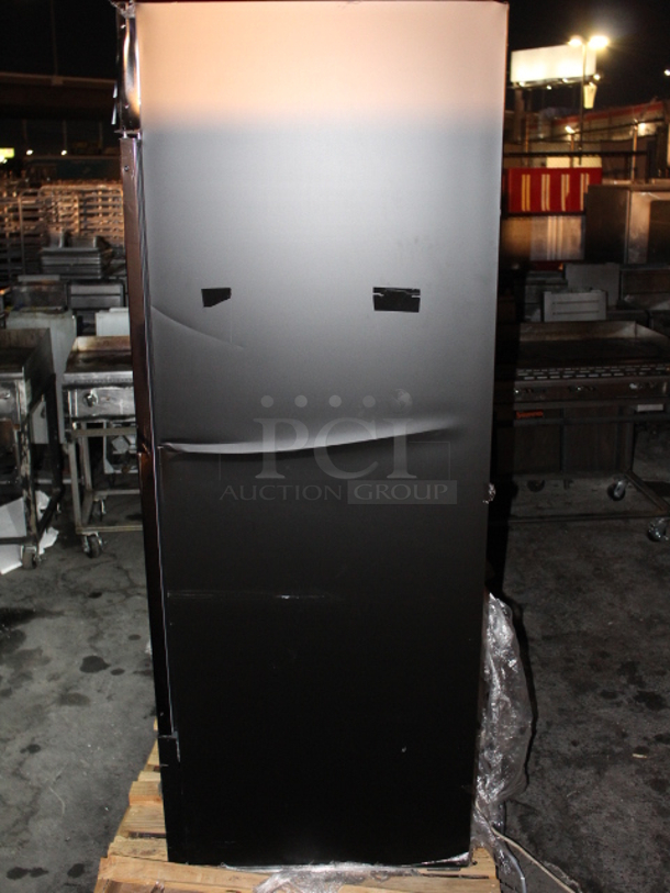 BRAND NEW SCRATCH & DENT! Avantco GDC-69-HC 78 1/4" Black Customizable Swing Glass Door Merchandiser Refrigerator with LED Lighting. Tested. Working. S/N: 992682251 7376 2403   - Image 4 of 6