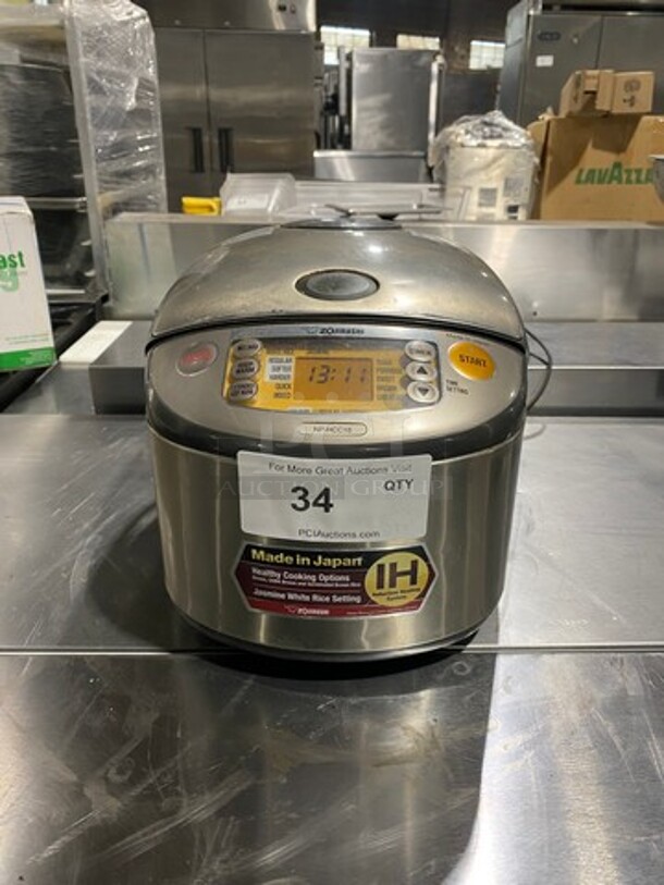 Zojirushi Electric Powered Countertop Rice Cooker! Model: NPHCC18 SN: 1580821 120V - Image 1 of 8