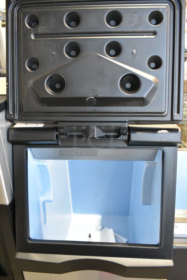 BRAND NEW SCRATCH AND DENT! 2024 Avantco 194BIN40022 22" Ice Storage Bin with Metallic Alloy Exterior - 383 lb. - Image 6 of 7