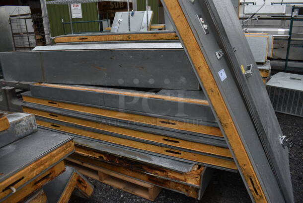 Norlake 6'x6'x7.5' SELF CONTAINED Walk In Freezer Box w/ Floor, Copeland Model KAJB-010E-CAV-800 Compressor and Norlake Model CPF100C Condenser. Picture of the Unit Before Removal Is Included In the Listing. 208-230 Volts, 1 Phase. - Image 4 of 8