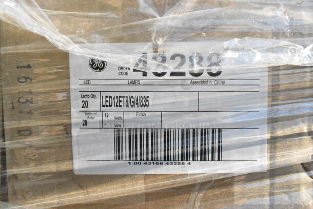 38 BRAND NEW! Boxes Including General Electric GE LED12ET8/4/850 LED Tube Lights, GE 43288 LED Tube Lights. 38 Times Your Bid!  - Image 3 of 5