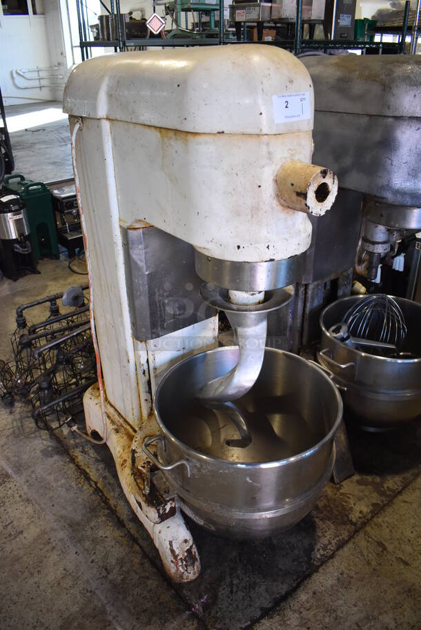 Hobart L800 Metal Commercial Floor Style 80 Quart Planetary Dough Mixer w/ Stainless Steel Mixing Bowl and Dough Hook Attachment. 230 Volts, 1 Phase. 28x43x56 - Image 5 of 9