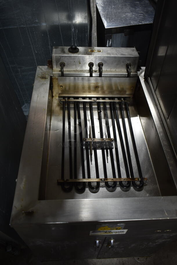 Belshaw 618L Stainless Steel Commercial Floor Style Electric Powered Donut Dryer. 208/240 Volts, 1 Phase.  - Image 7 of 7