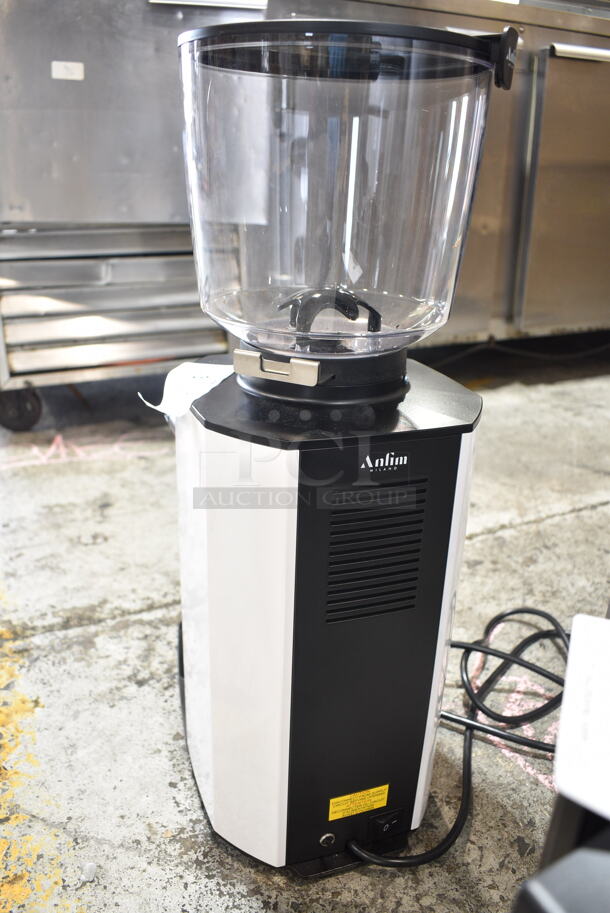 BRAND NEW SCRATCH AND DENT! 2024 Hemro MyCafe Anfim Milano Metal Countertop Espresso Bean Grinder. 120 Volts, 1 Phase. Tested and Working! - Image 4 of 7