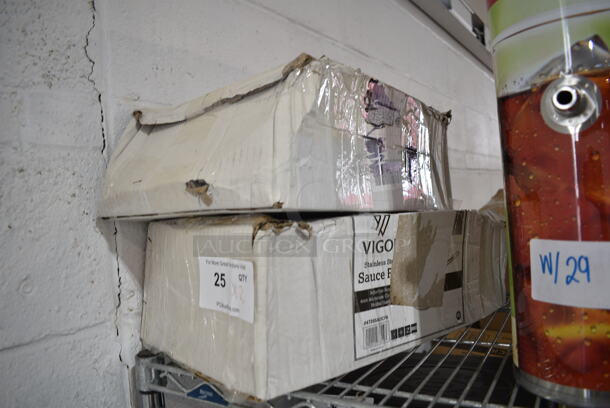 2 BRAND NEW SCRATCH AND DENT! Vigor 473SSAUCP6 6 Qt. Stainless Steel Sauce Pan with Aluminum-Clad Bottom and Cover. 2 Times Your Bid! - Image 2 of 5