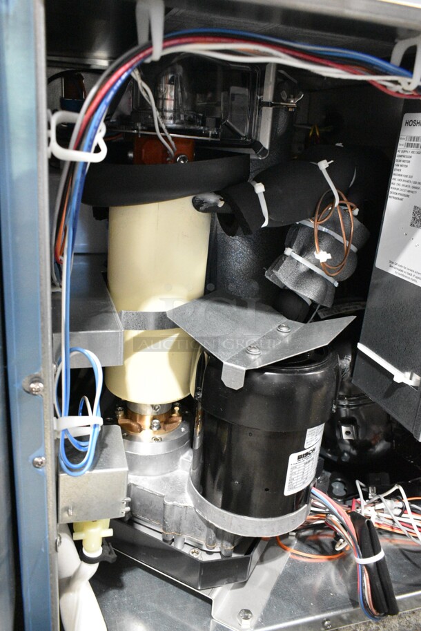 BRAND NEW SCRATCH AND DENT! 2024 Hoshizaki F-450MAJ-C Stainless Steel Commercial Slim Line Series 22" Cubelet Ice Machine - 412 lb. 115 Volts, 1 Phase.  - Image 4 of 6