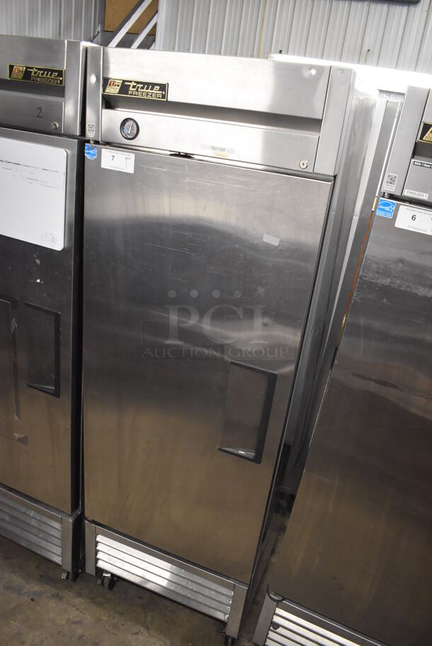 2013 True T-23F ENERGY STAR Stainless Steel Commercial Single Door Reach In Freezer w/ Poly Coated Racks on Commercial Casters. 115 Volts, 1 Phase. 27x30x83.5. Tested and Powers On But Does Not Get Cold - Image 2 of 6
