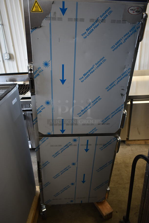 BRAND NEW SCRATCH AND DENT! 2023 Alto Shaam 1200-UP Stainless Steel Commercial 2 Half Size Door Warming Cabinet on Commercial Casters. Stock Picture Used as Gallery. 120 Volts, 1 Phase. Cannot Test Due To Cut Power Cord - Image 4 of 6